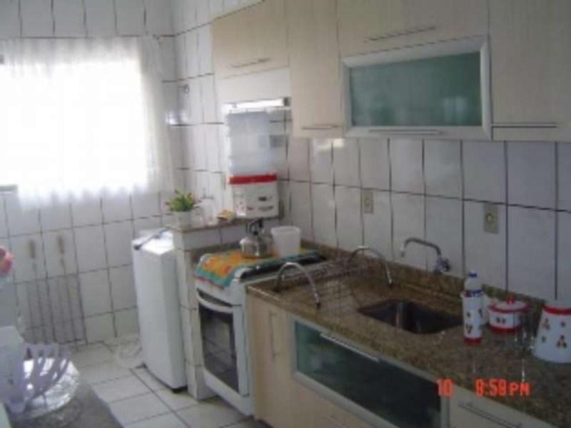 Apartamento com 3 Dormitórios para alugar, 100 m² por R$ 200,00