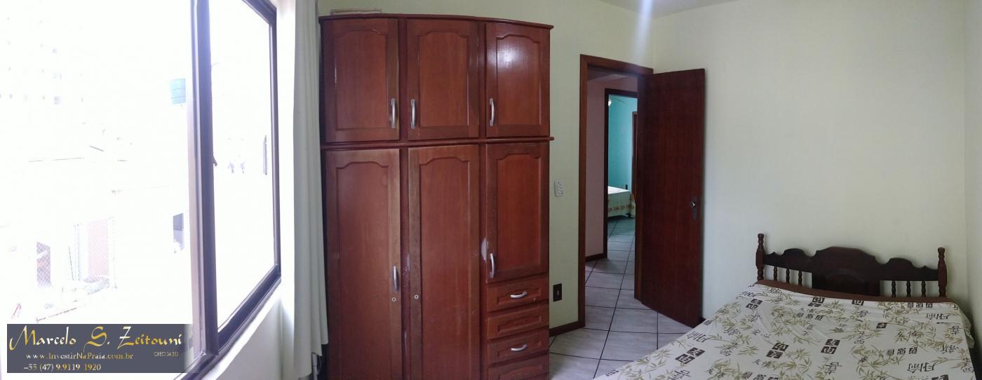 Apartamento com 3 Dormitórios para alugar, 130 m² por R$ 300,00