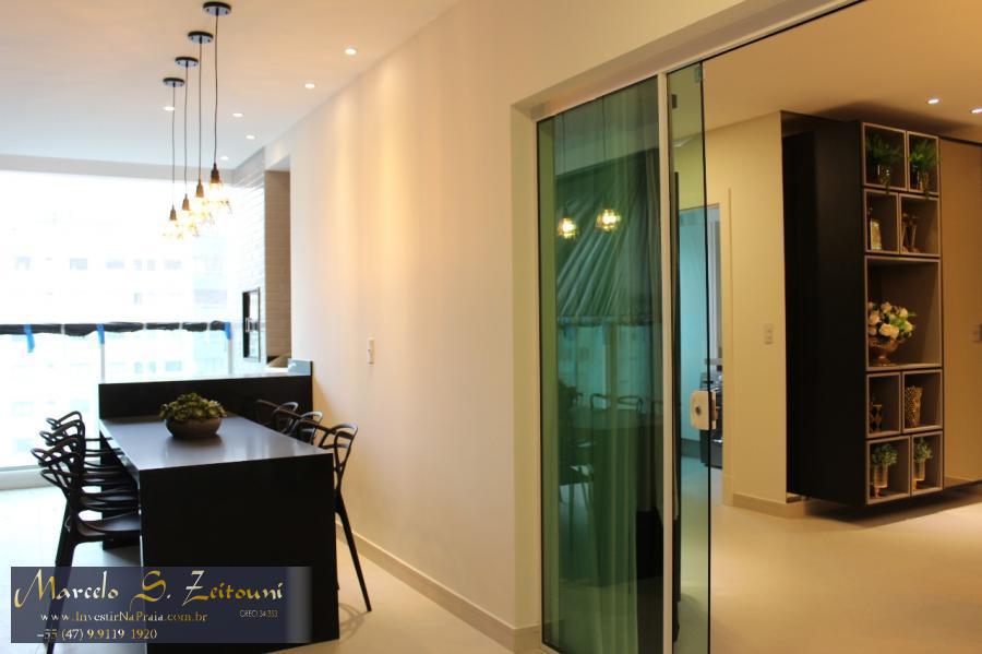 Apartamento com 4 Dormitórios à venda, 210 m² por R$ 1.599.597,00