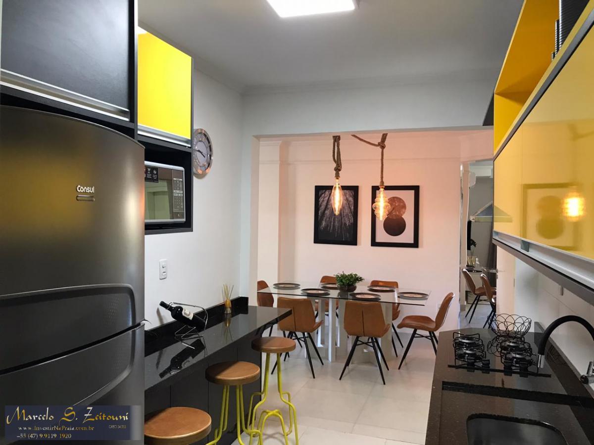 Apartamento com 2 Dormitórios à venda, 105 m² por R$ 555.000,00