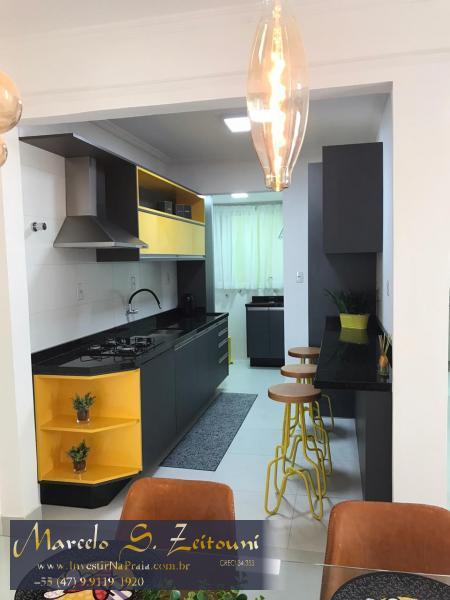 Apartamento com 2 Dormitórios à venda, 105 m² por R$ 522.000,00