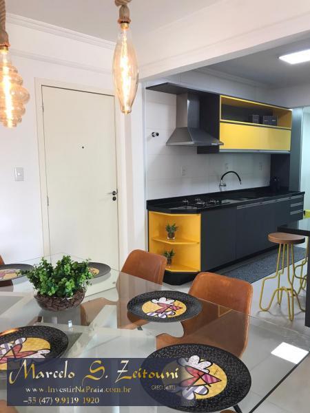 Apartamento com 2 Dormitórios à venda, 105 m² por R$ 522.000,00