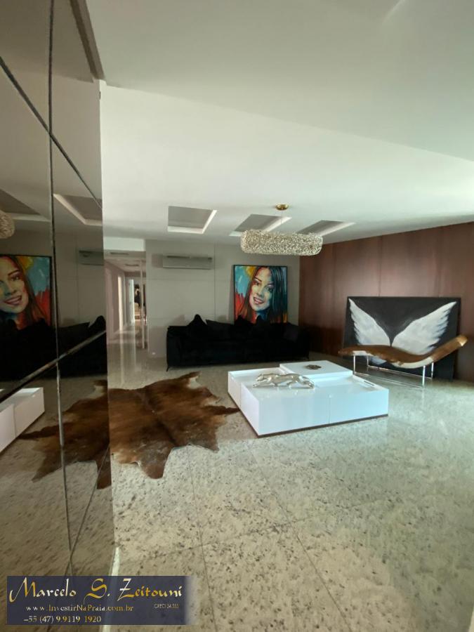 Apartamento com 5 Dormitórios à venda, 331 m² por R$ 3.500.000,00