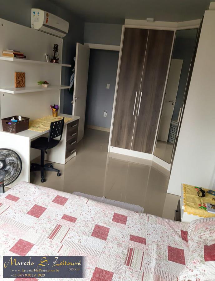 Apartamento com 2 Dormitórios à venda, 114 m² por R$ 550.000,00