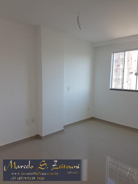 Apartamento com 3 Dormitórios à venda, 105 m² por R$ 469.000,00
