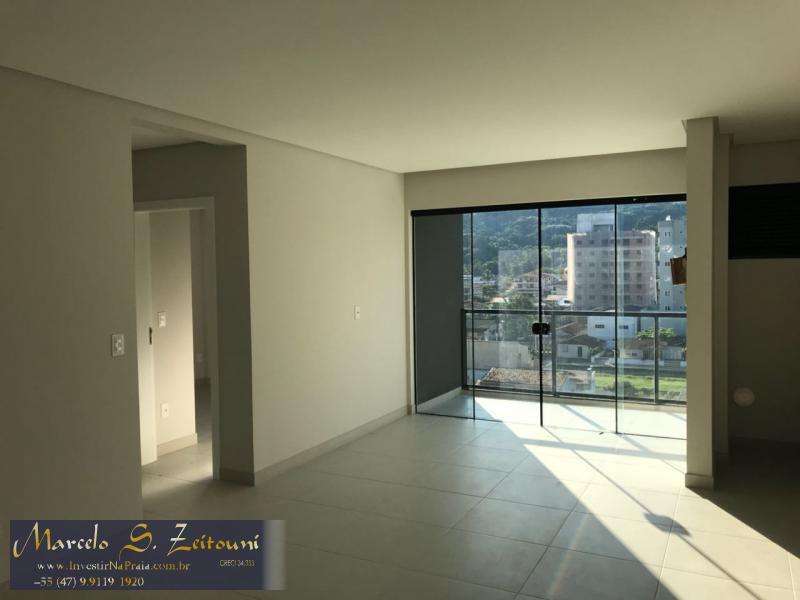 Apartamento com 2 Dormitórios à venda, 67 m² por R$ 393.500,00