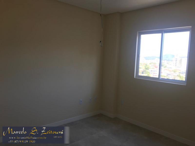 Apartamento com 2 Dormitórios à venda, 81 m² por R$ 350.000,00